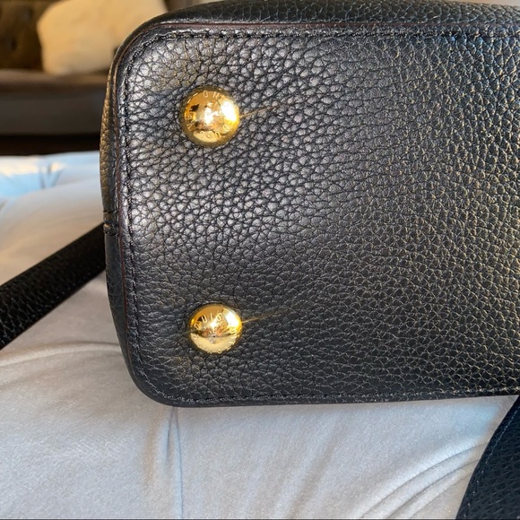 Louis Vuitton black taurillon leather Capucines MM - Picture 4 of 16